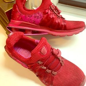 Nike Shox Gravity 7.5 Ruby Red